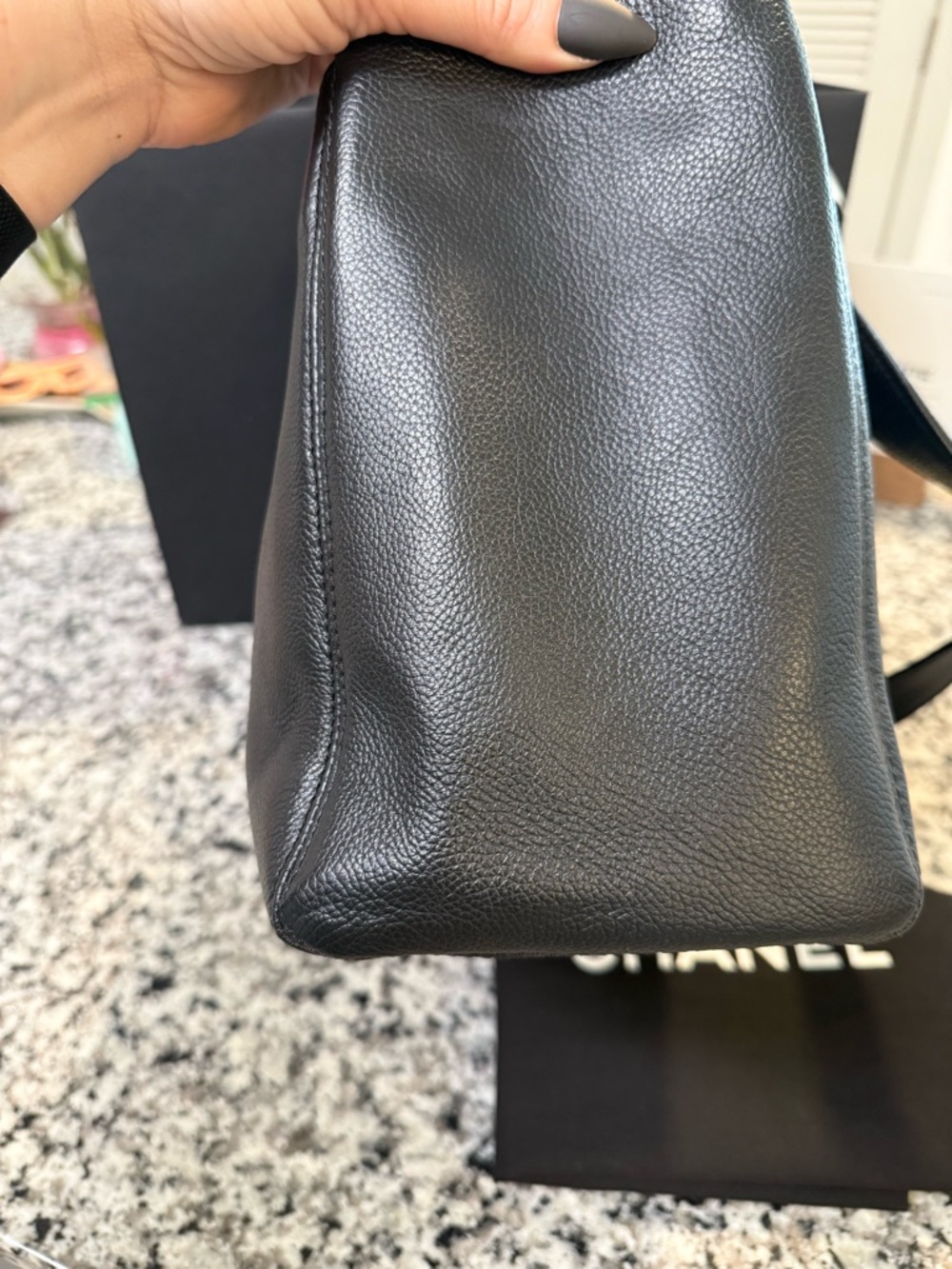 CHANEL Medium Executive Cerf Tote shopper caviar leather - Picture 3 of 16